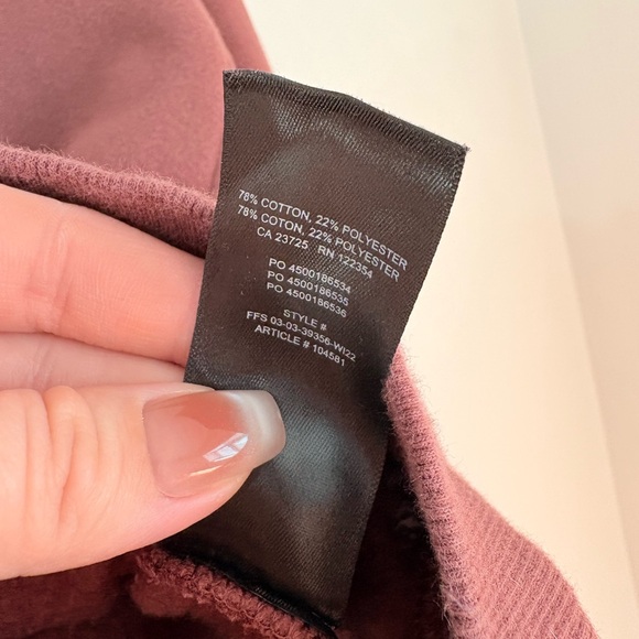 Aritzia TNA Sweatfleece Cozy Perfect 1/4 Zip Sweatshirt Cropped Brick Red Small - Picture 6 of 6